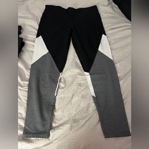 XL Color Block Leggings